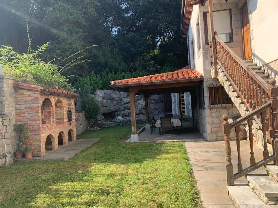 Casa Con Amplio Jardin En Pechon 빌라 외부 사진