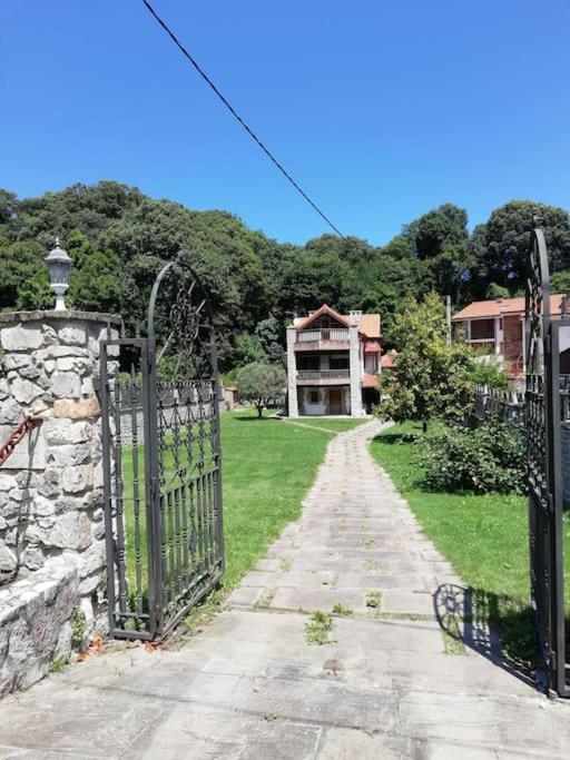 Casa Con Amplio Jardin En Pechon 빌라 외부 사진